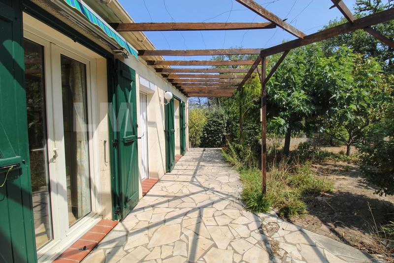 Maison - 90 m² - 3 pièces