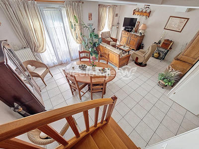 Maison - 96 m² - 6 pièces