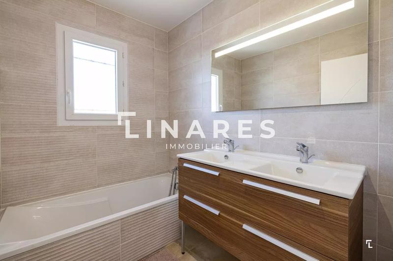 Maison - 112 m² - 5 pièces