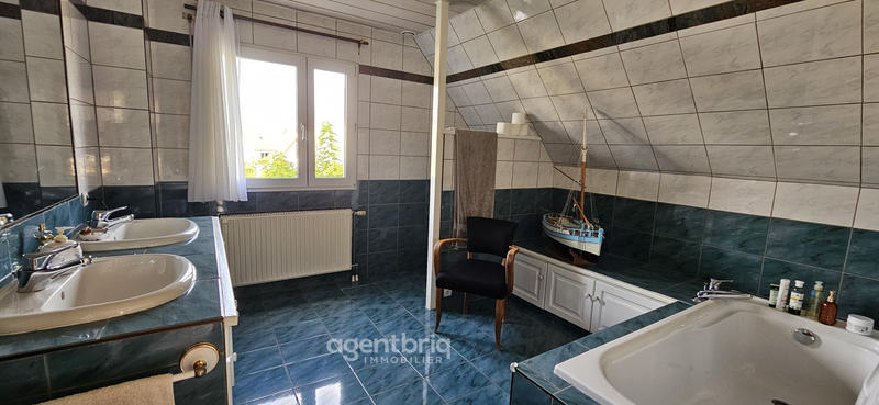 Maison - 118 m² - 5 pièces