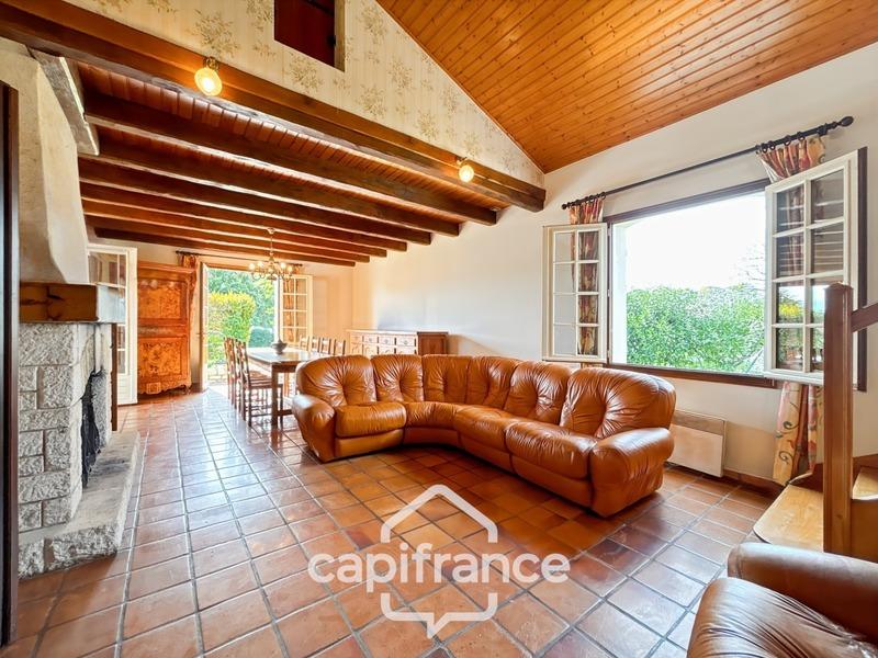 Maison - 165 m² - 6 pièces