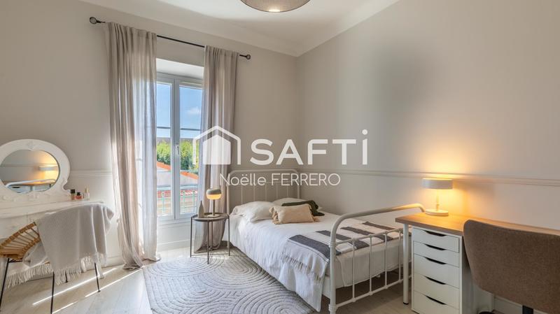 Appartement - 122 m² - 5 pièces