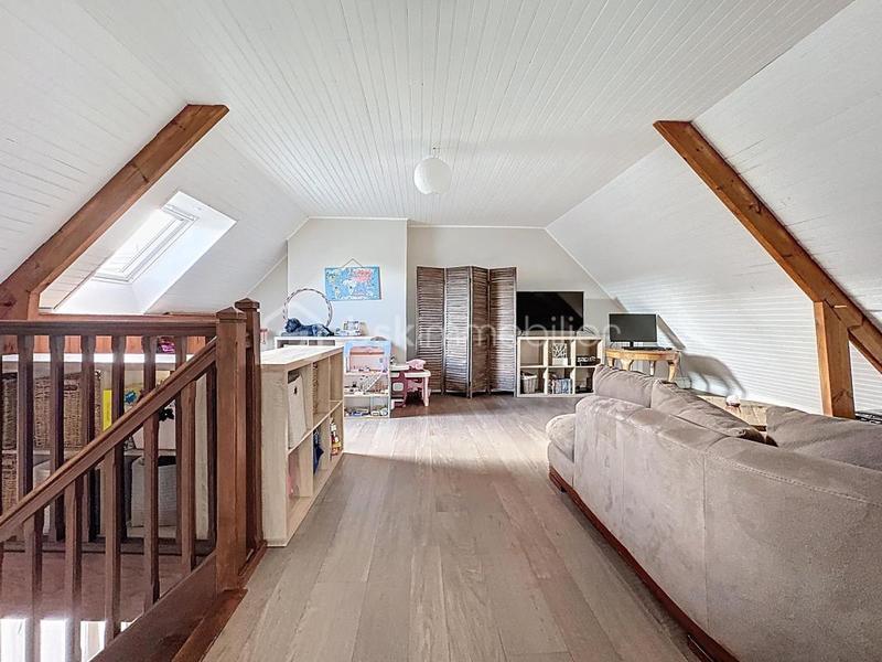 Pavillon - 180 m² - 6 pièces