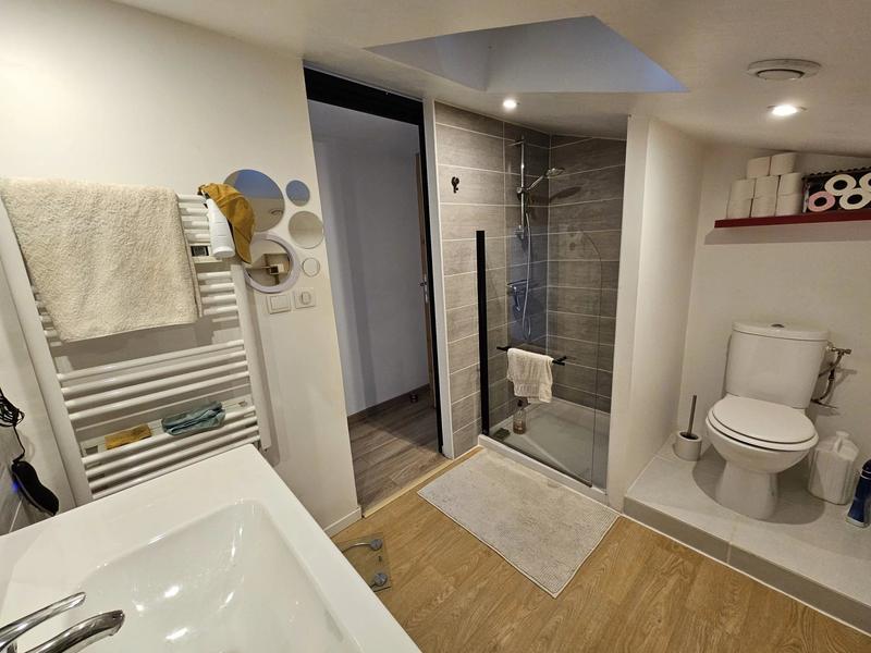 Maison - 157 m² - 9 pièces