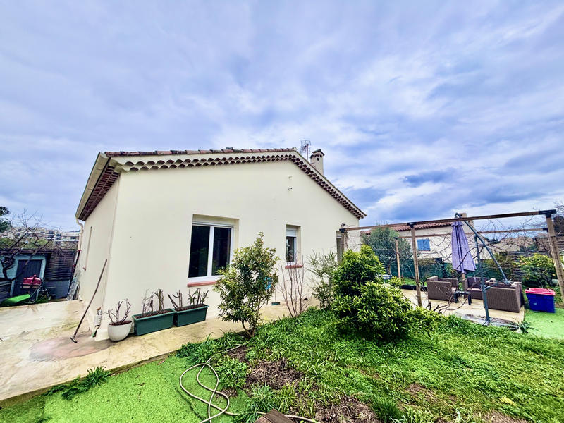 Maison - 185 m² - 6 pièces