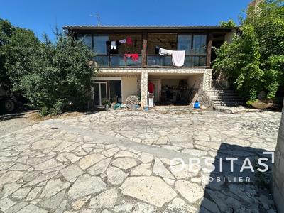 Maison - 169 m² - 7 pièces