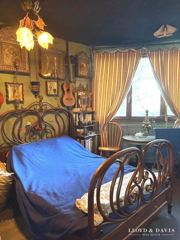 Maison - 405 m² - 5 pièces