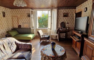 Maison - 94 m² - 6 pièces