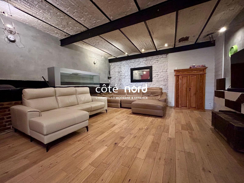 Maison - 248 m² - 8 pièces