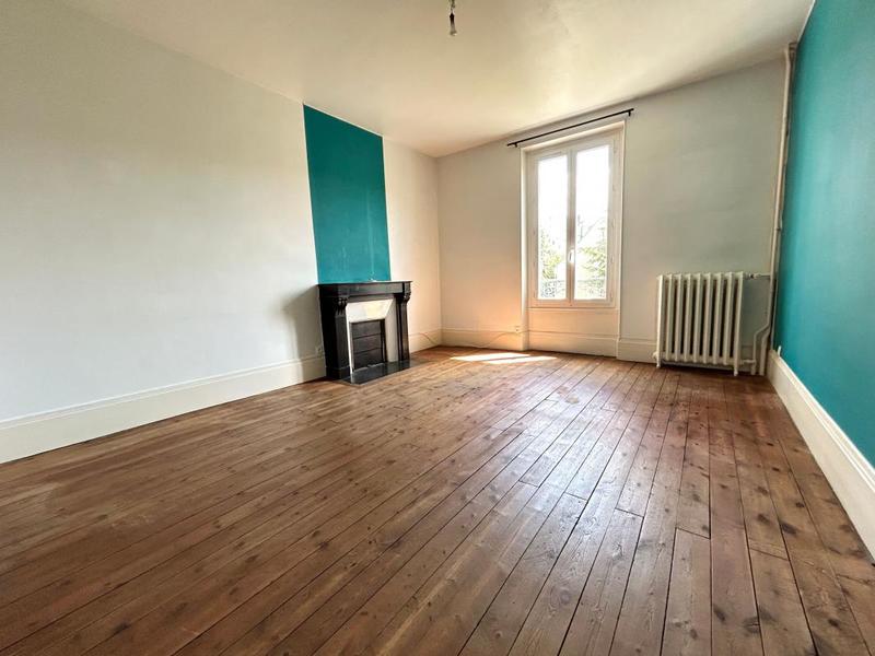 Maison - 178 m² - 8 pièces