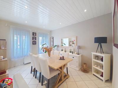 Maison - 160 m² - 7 pièces