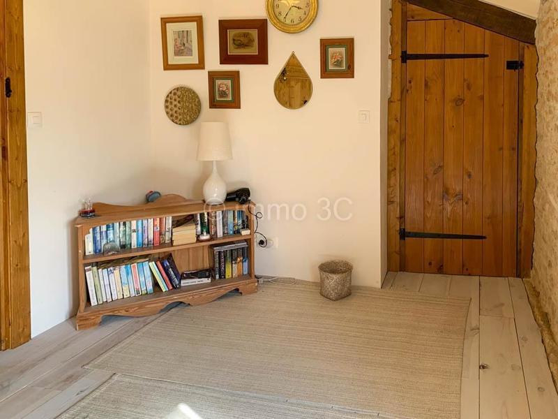 Maison en pierre - 131 m² - 4 pièces