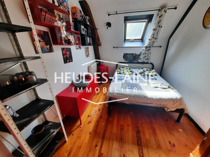 Maison - 201 m² - 7 pièces