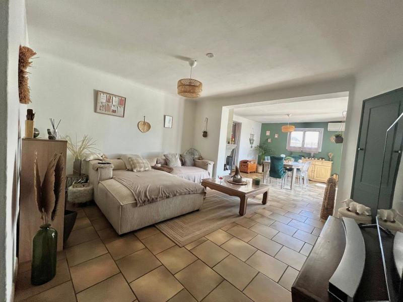 Maison - 186 m² - 8 pièces