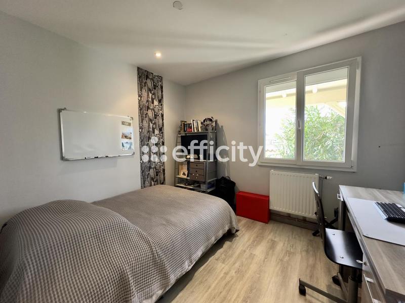 Villa - 140 m² - 5 pièces