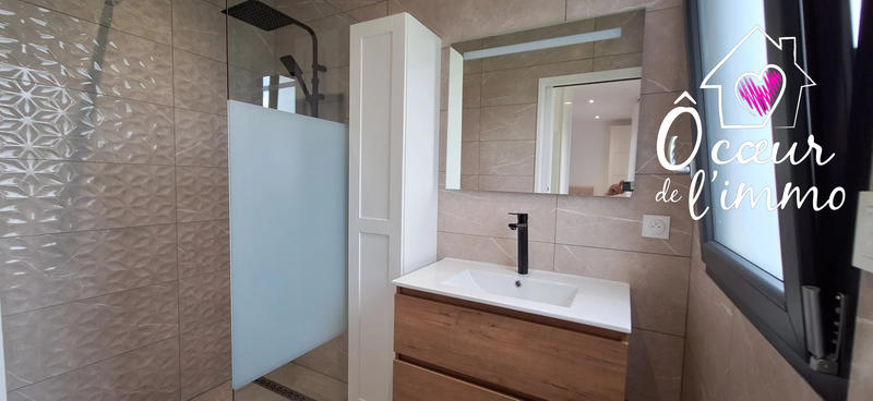 Maison - 142 m² - 8 pièces