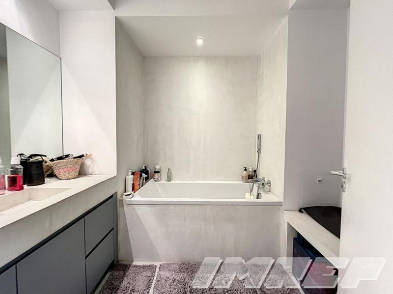 Appartement - 142 m² - 4 pièces