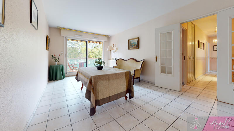 Appartement - 79 m² - 4 pièces