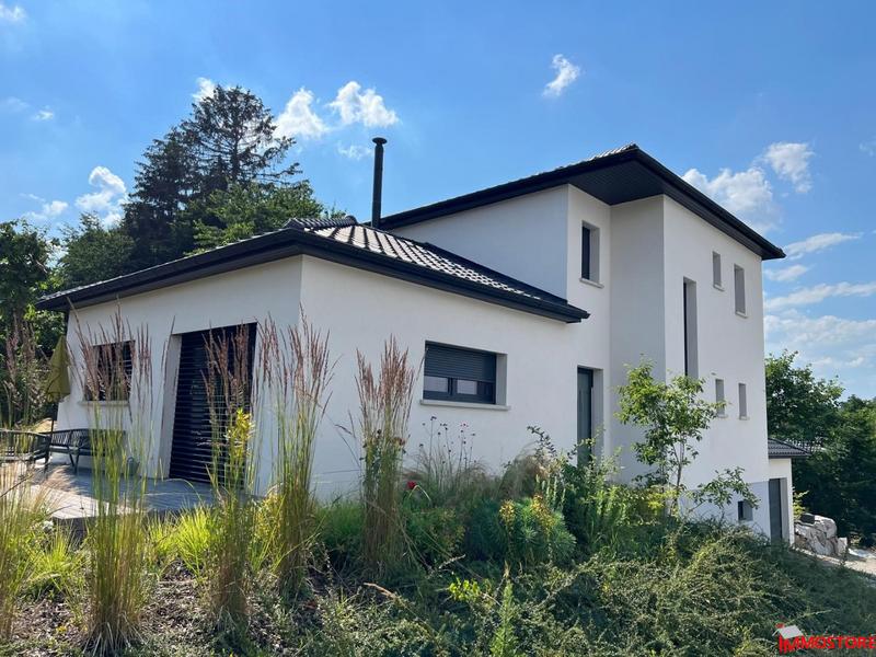 Maison - 138 m² - 4 pièces