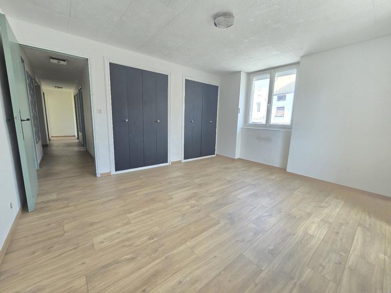 Maison - 296 m² - 6 pièces