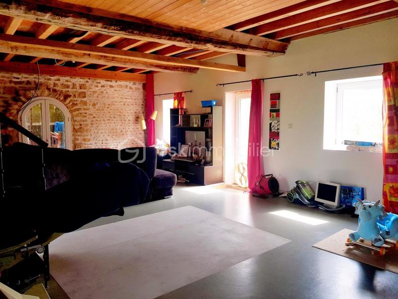 Maison en pierre - 187 m² - 6 pièces