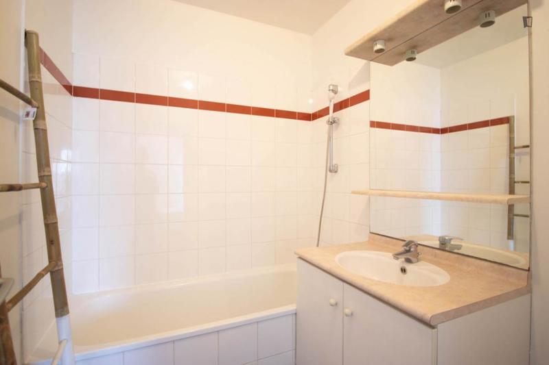 Chambre - 14 m² - 4 pièces