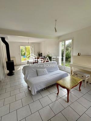 Maison - 94 m² - 6 pièces