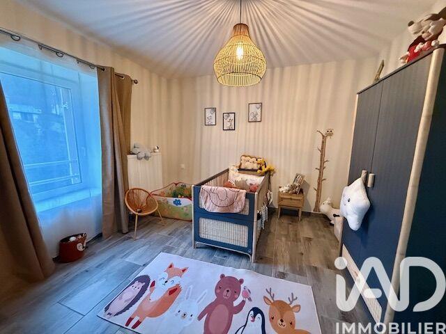 Maison - 193 m² - 8 pièces