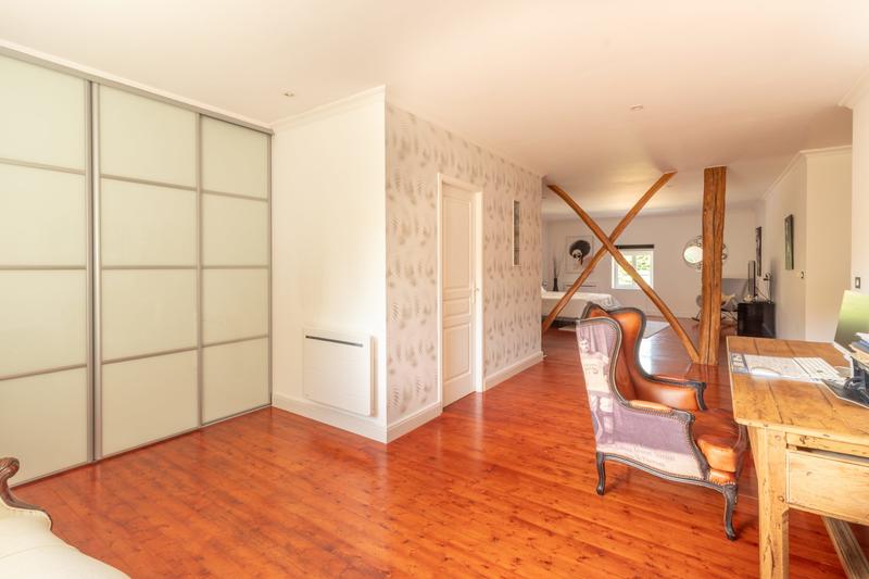 Maison ancienne - 250 m² - 6 pièces