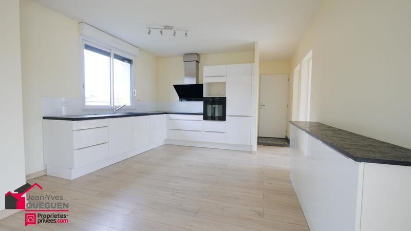 Maison - 92 m² - 4 pièces