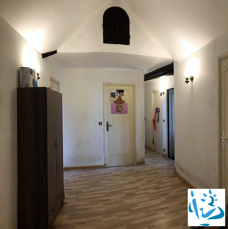 Maison - 205 m² - 7 pièces