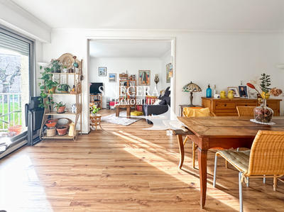 Appartement - 85 m² - 4 pièces