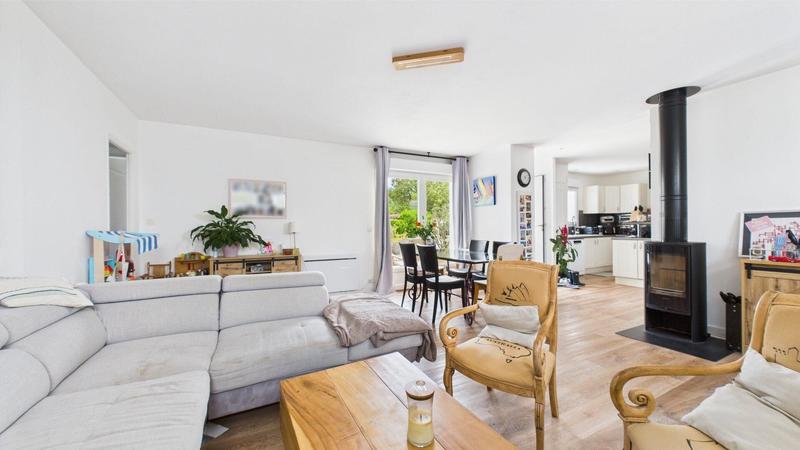 Maison - 106 m² - 4 pièces