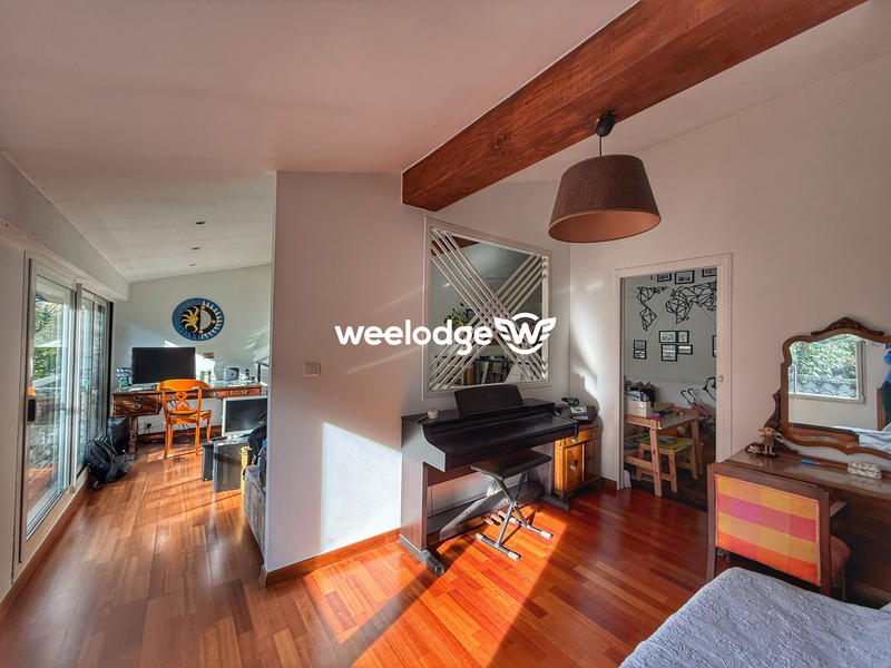 Maison ancienne - 225 m² - 7 pièces