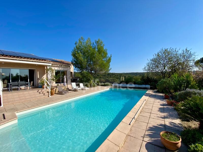 Maison - 140 m² - 7 pièces