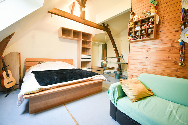 Maison - 170 m² - 6 pièces