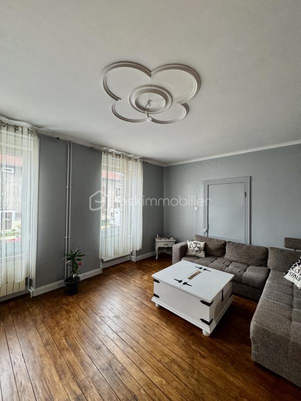 Maison traditionnelle - 105 m² - 5 pièces