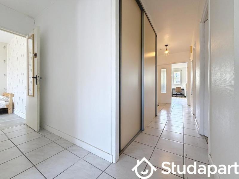 Chambre - 9 m² - 1 pièce