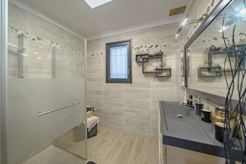 Maison - 152 m² - 6 pièces