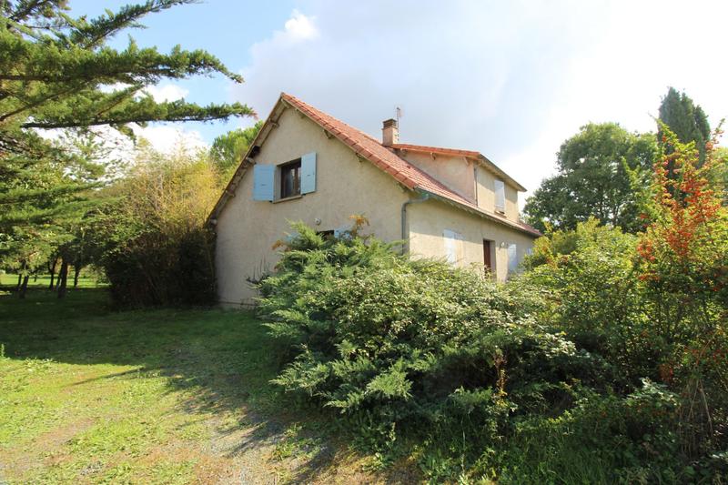 Maison - 164 m² - 8 pièces