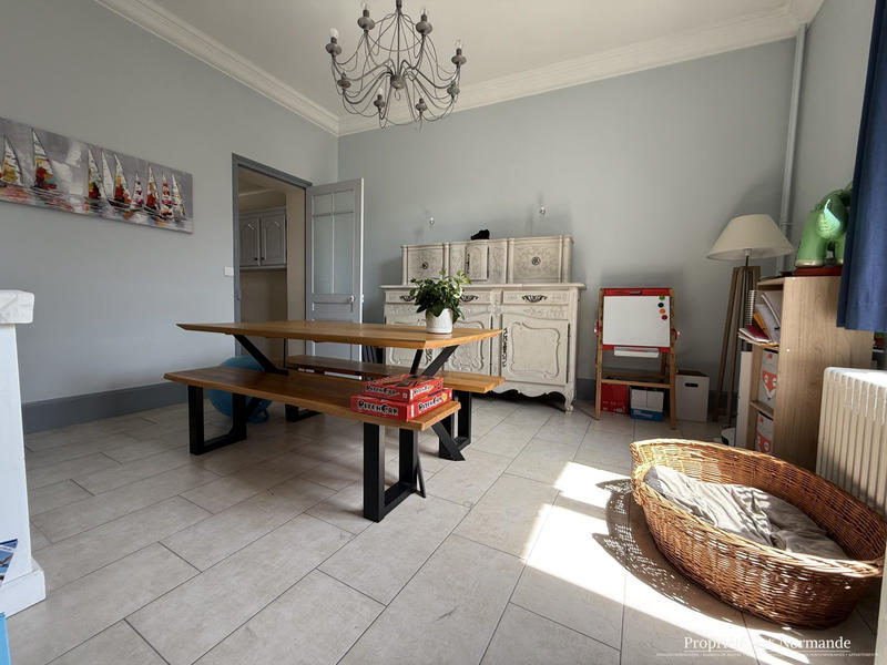 Maison - 164 m² - 6 pièces