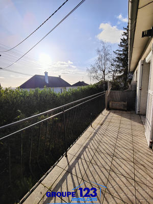 Maison - 111 m² - 6 pièces