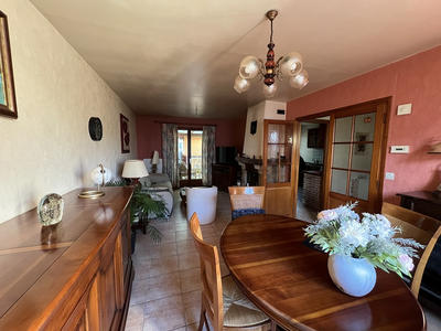 Pavillon - 92 m² - 7 pièces