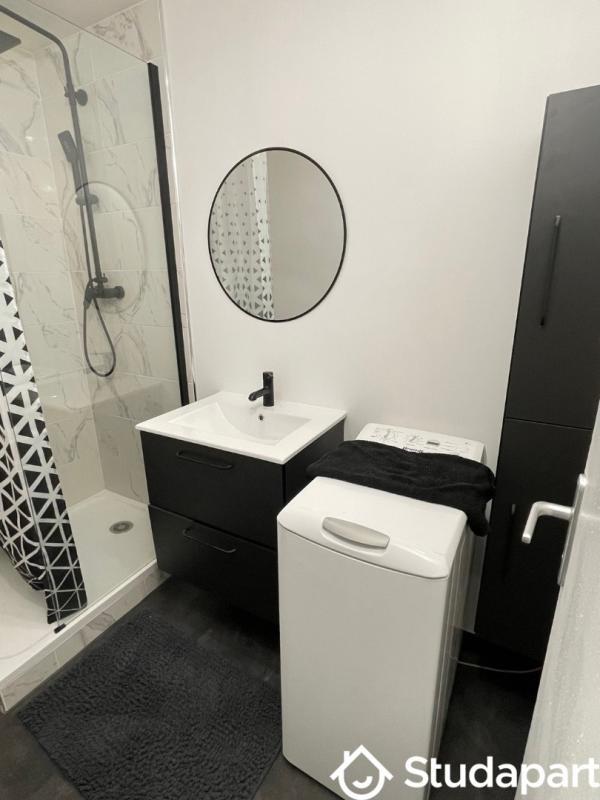 Appartement - 65 m² - 5 pièces