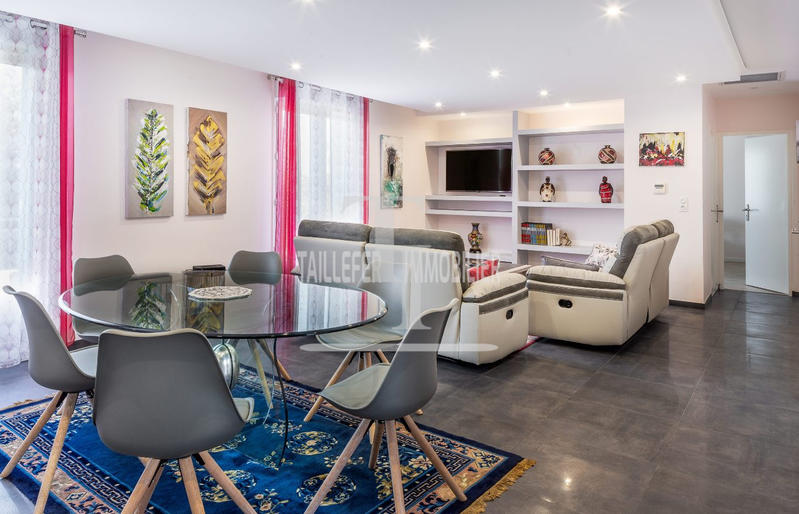 Villa - 180 m² - 6 pièces