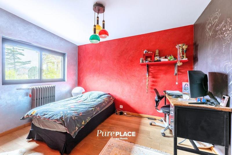 Maison - 350 m² - 10 pièces