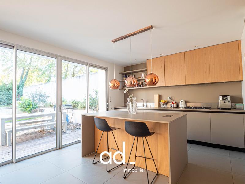 Maison contemporaine - 180 m² - 6 pièces