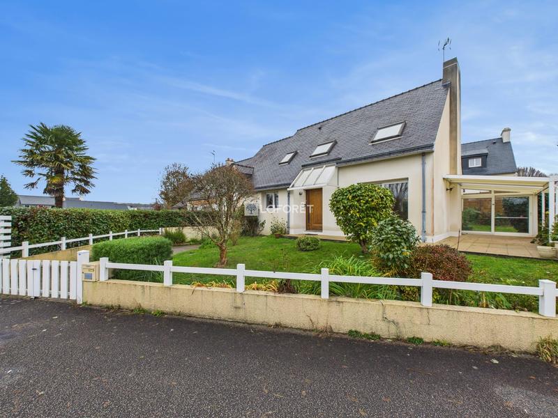 Maison traditionnelle - 143 m² - 6 pièces