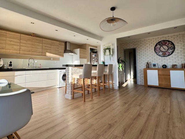 Appartement - 86 m² - 3 pièces