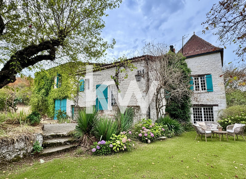 Maison - 185 m² - 5 pièces